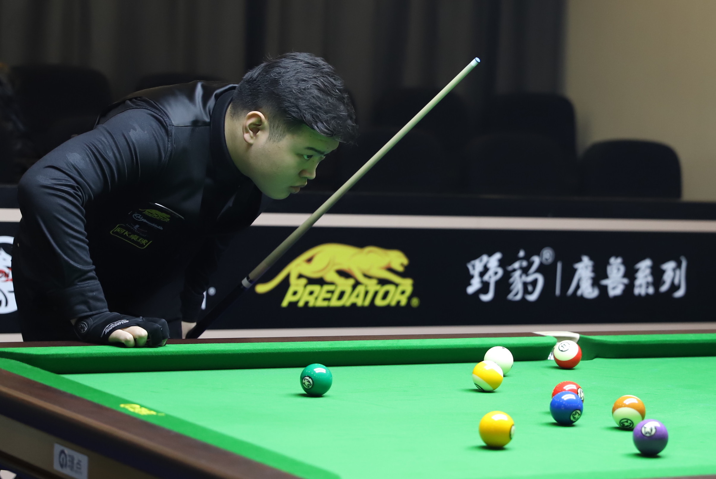 度明显不足 度明显不足